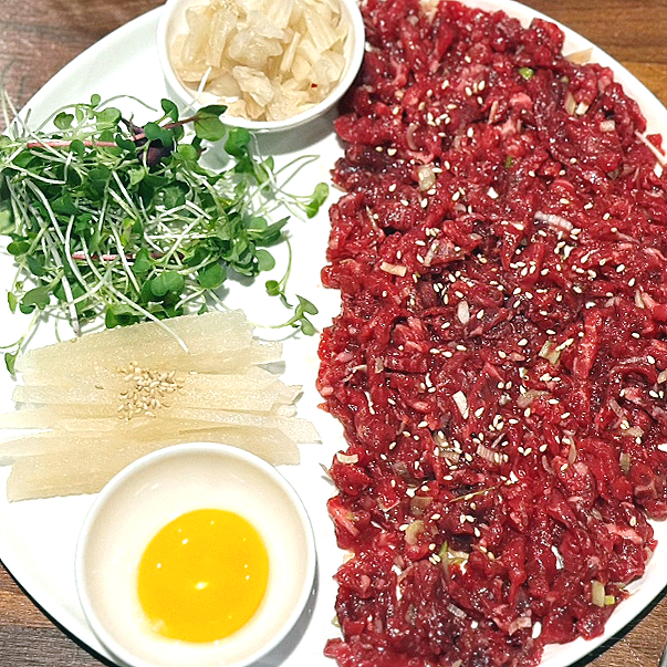  퇴사 12일차 강남 조용한 술집 유쾌한접시에서 퇴사파티