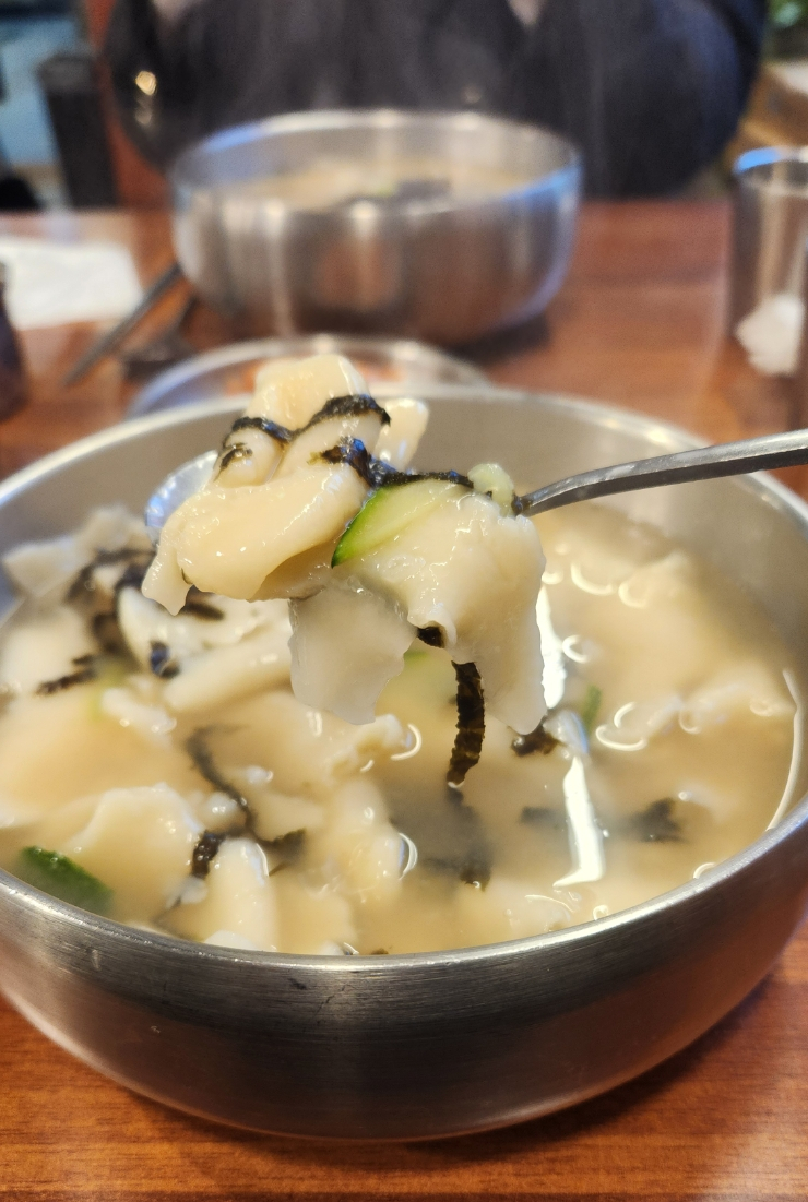  푸짐한 수제비 맛집 교대역 종로수제비