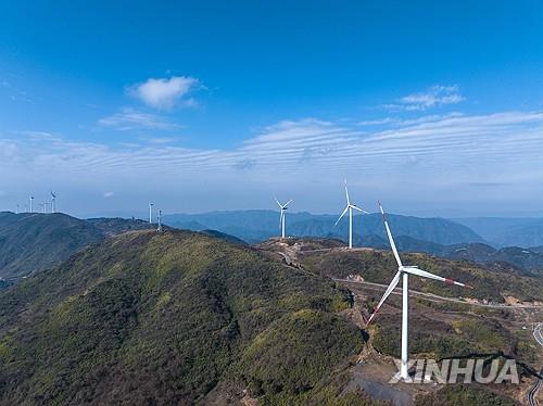 "中, 폭염으로 2050년까지 GDP 3∼5% 감소 전망" "中, 폭염으로 2050년까지 GDP 3∼5% 감소 전망"