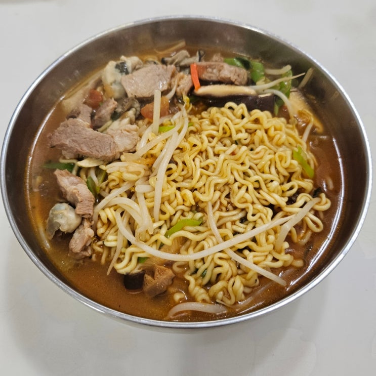  이탈리아 + 한국 괴롭히기.. 하지만 맛있는 토마토라면