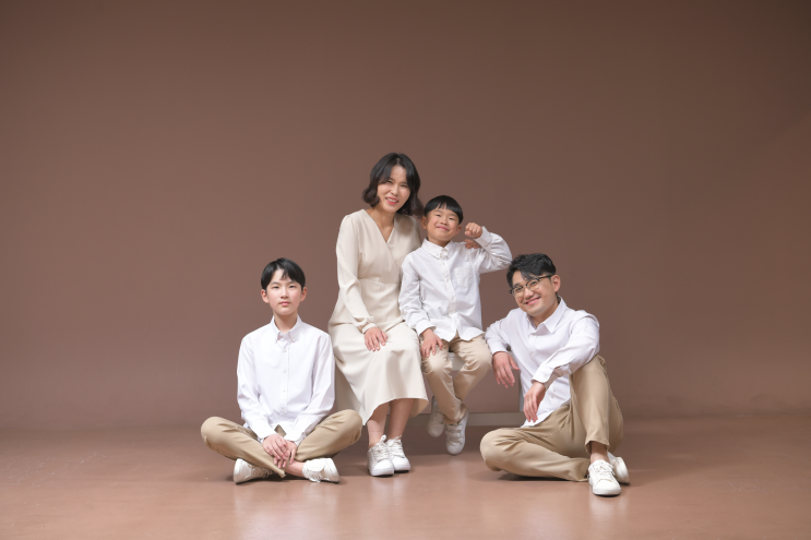 천안 가족사진 추천 사진관 해교 with 감동 feat. 무이 메이크업