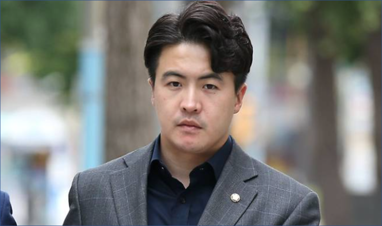 불출마 소방관 <b>오영환</b> <b>민주당</b> 탈당 설훈 의원과 <b>새로운 미래</b>... 