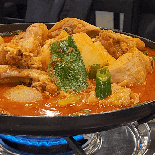 잠원동 맛집 | 풍년닭도리탕 신사: 남녀노소 좋아할 신사역 한식 잠원동 맛집 | 풍년닭도리탕 신사: 남녀노소 좋아할 신사역 한식