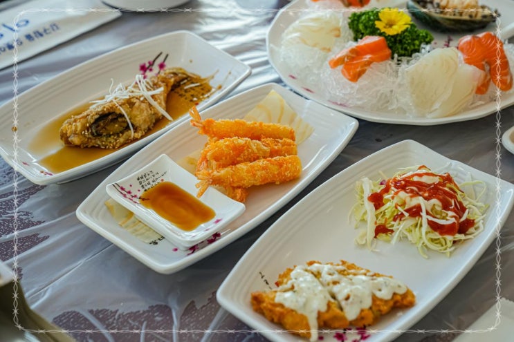  영덕 여행오면 꼭 여기만 와요 영덕대게거리맛집 강구항 대게직판장 이오