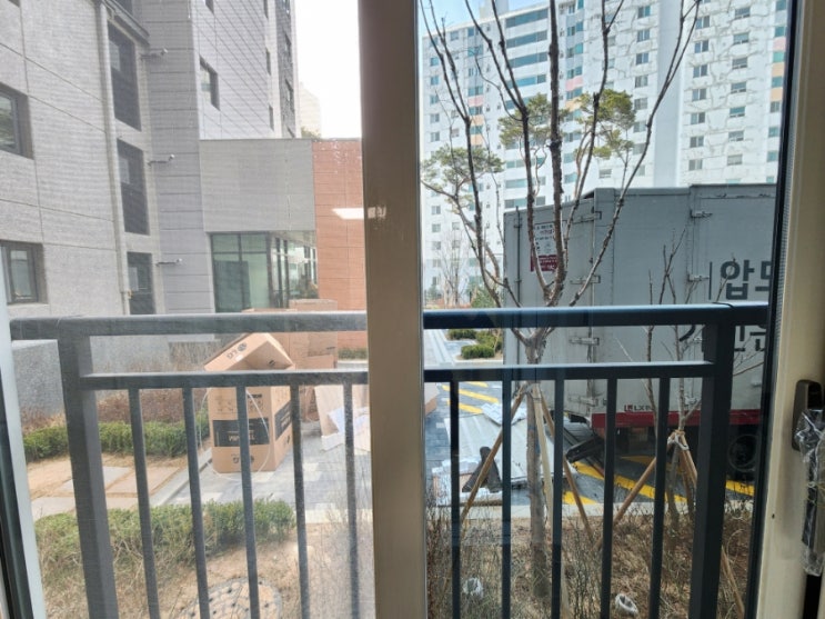  고촌 양우내안애 아파트 시선차단 열차단 자외선차단 썬팅 사무실 햇빛차단 필름 시공