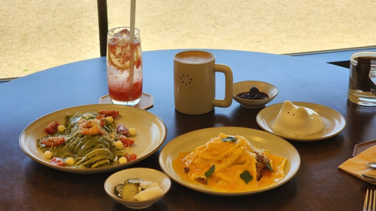  제주도 산방산 맛집 ::이지고잉:: 파스타, 음료, 그리고 토순이 푸딩까지