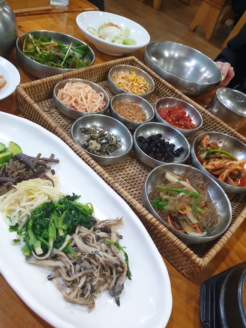 옹기보리밥 사진 1