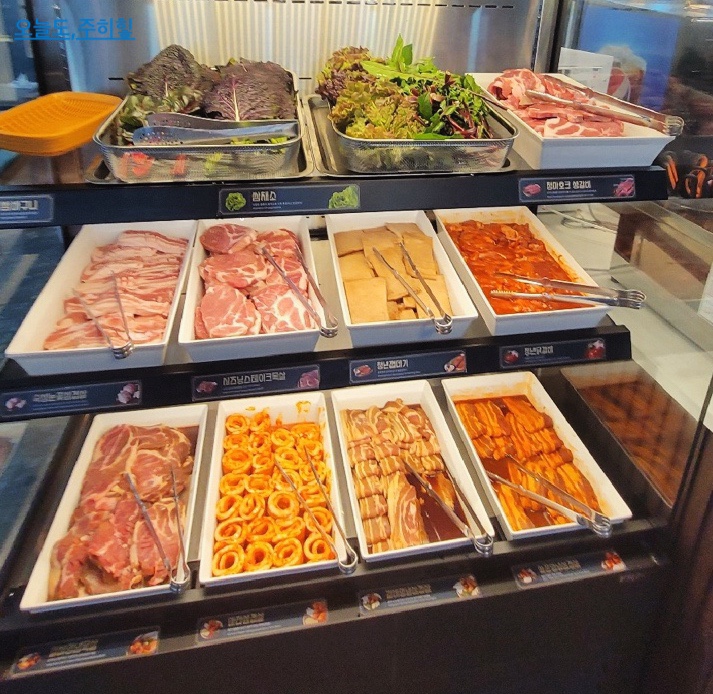  [수유역, #맛집] 숯불에 구워먹는 숙성육 뷔페 (청년고기장수_수유점)