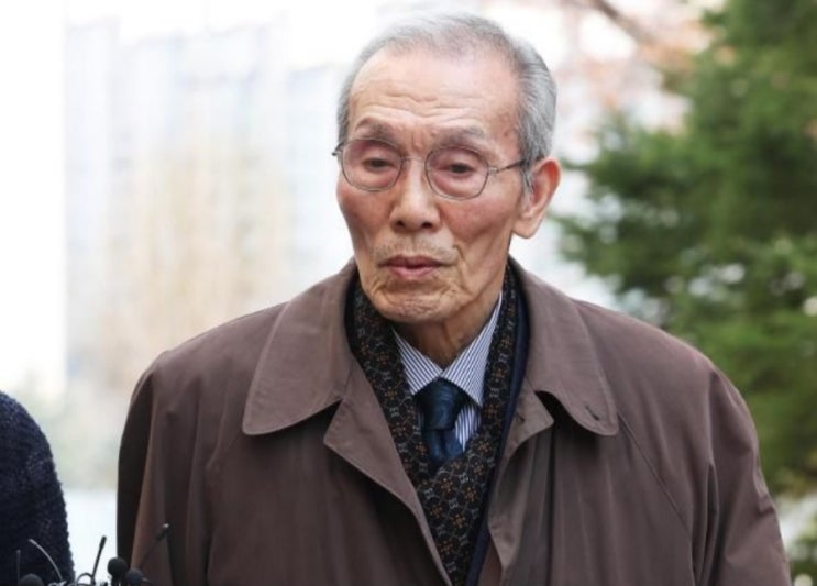 <연예가핫이슈> '강제추행' 배우 오영수, 1심서 징역 8월·집행유예 2년 <연예가핫이슈> '강제추행' 배우 오영수, 1심서 징역 8월·집행유예 2년