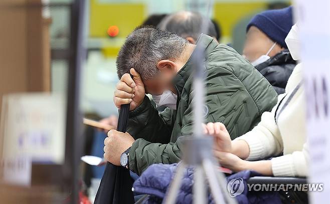 (의료란 <b>한달</b>) 남은 <b>전공의</b> 의사집단 너무 닫혀 있어? 다른 방식... 