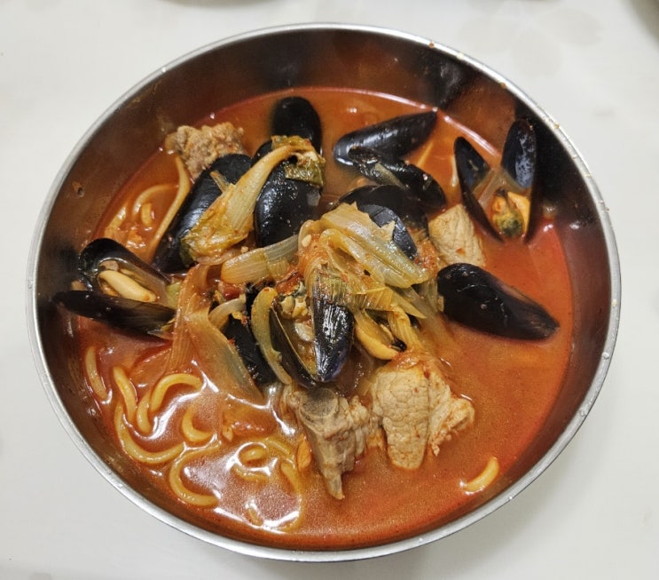  우룡반점 짬뽕 스@근하게 만들기