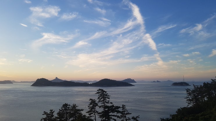  법률상담-토지 중 일부가 도로로 사용되고 지하에 하수관에 매설된 경우 토지소유자가 지방자치단체에 대하여 철거를 요구할 수 있는지