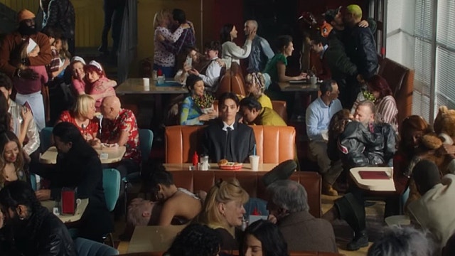 News image: FRI(END)S MV - unexpected & out-of-the-box