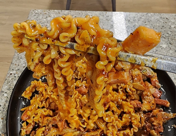  썬드라이 토마토 마팔디네 생면 파스타 만드는 과정!