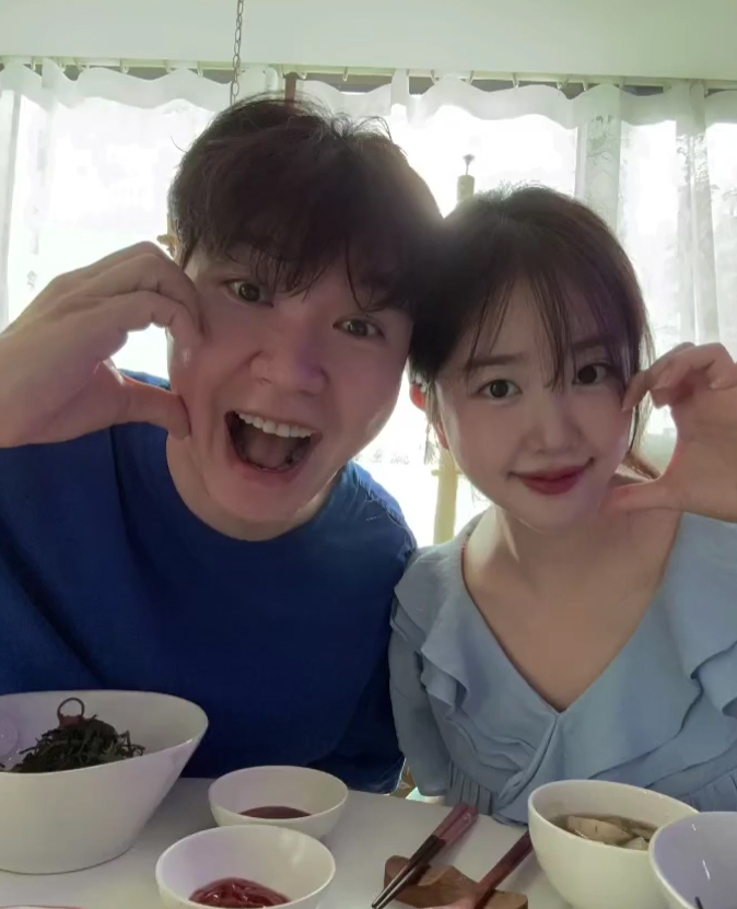 <b>박수홍 김다예</b> 부부 <b>임신</b>소식. 시험관 한번에 성공!