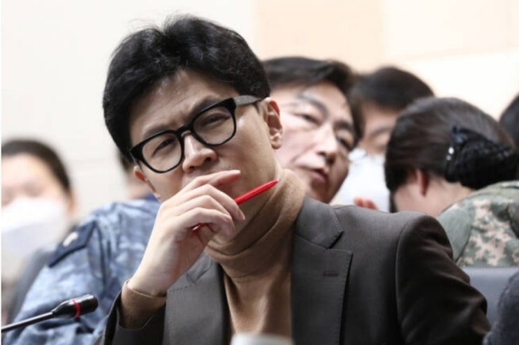 들이박은 <b>한동훈</b> 쇼 "이종섭 당장 소환해라" 갑 이종섭 "<b>공수처</b>... 