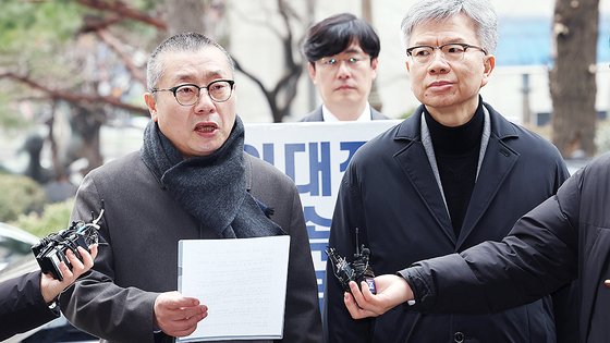 [의대증원논란] <b>정부</b>, <b>의협 비대위</b> 간부에게 '3개월 면허 정지... 