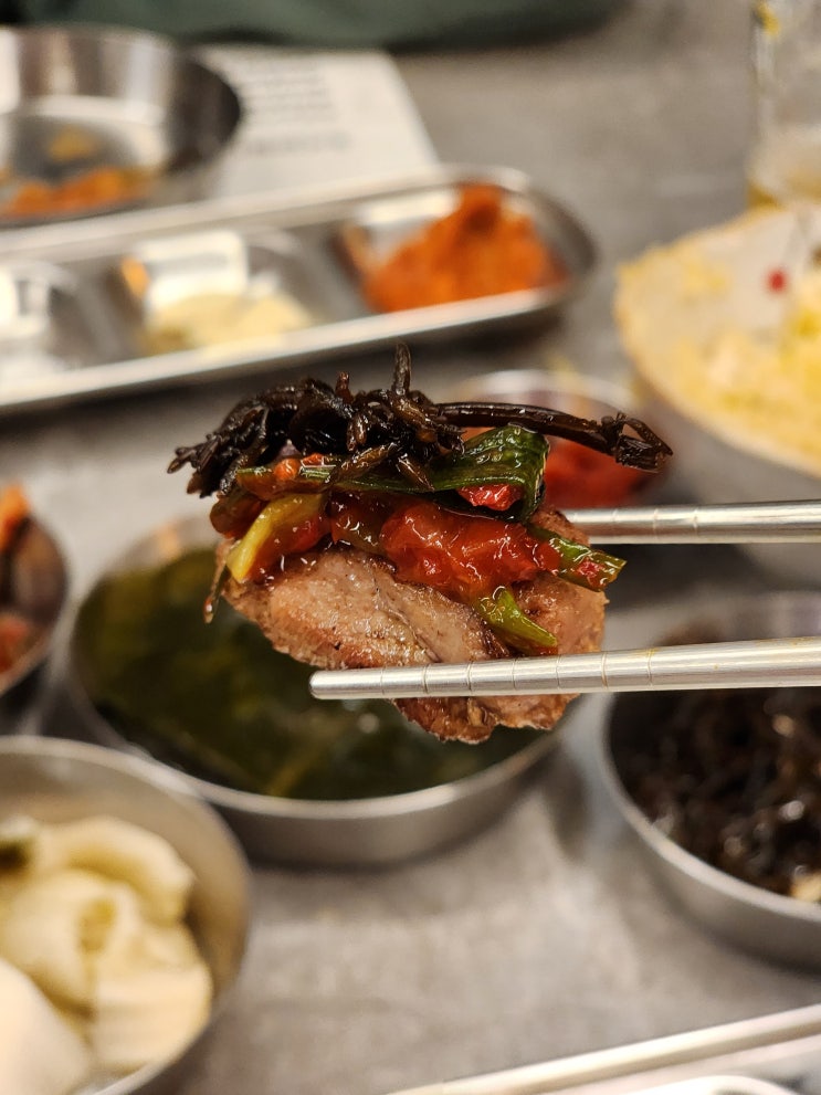 제주도 맛집 ::돈어길:: 들어는 봤나 한라봉 에센스로 마리네이드한 숙성 흑돼지를