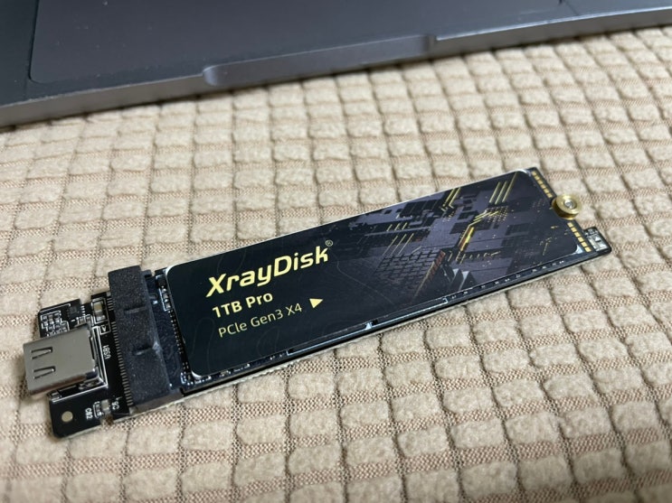  맥북 추가 저장공간을 위한 Xray 1TB M.2 NVMe SSD 내돈내산