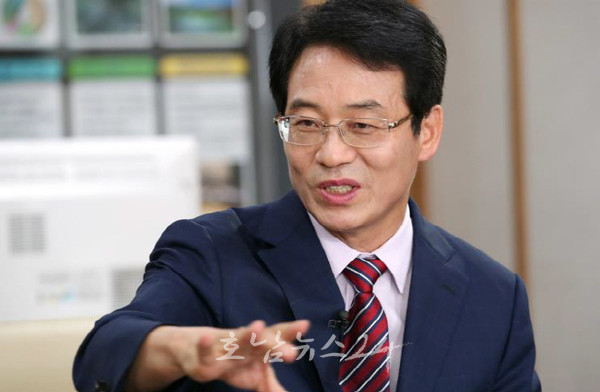  강진원 강진군정 22억9천만 원 용역 특혜 의혹 속.. 11억 용역도 특혜 논란(제2보)