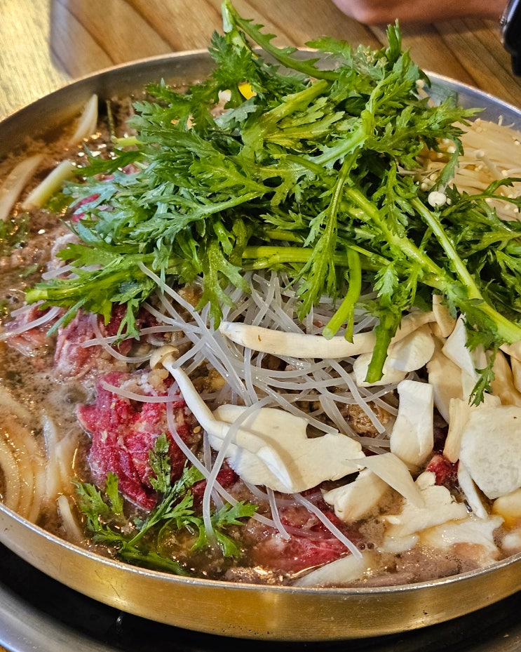  대구 중구 남산동 반월당, 맛있어서 바닥까지 긁어먹은 한식 맛집 <옛집>