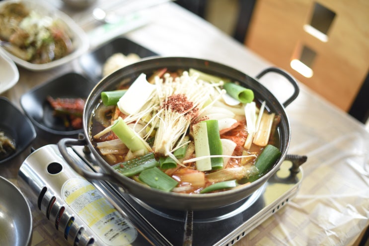 [태안 맛집 ] 내돈 내산 충남 안면도 현지인 꽃지해수욕장 근처 맛집 게국지 맛집 " 꽃지 꽃게집 "