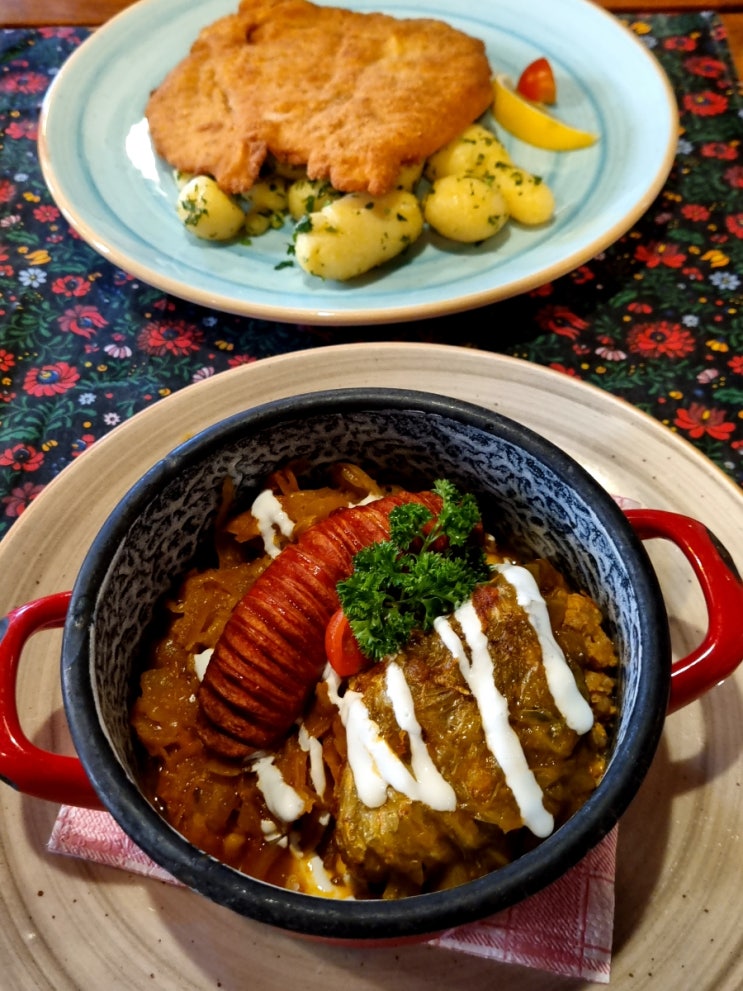  [신혼여행] 헝가리 부다페스트, 숨은맛집 치킨슈니첼,양배추찜 'Belvárosi Lugas Restaurant'