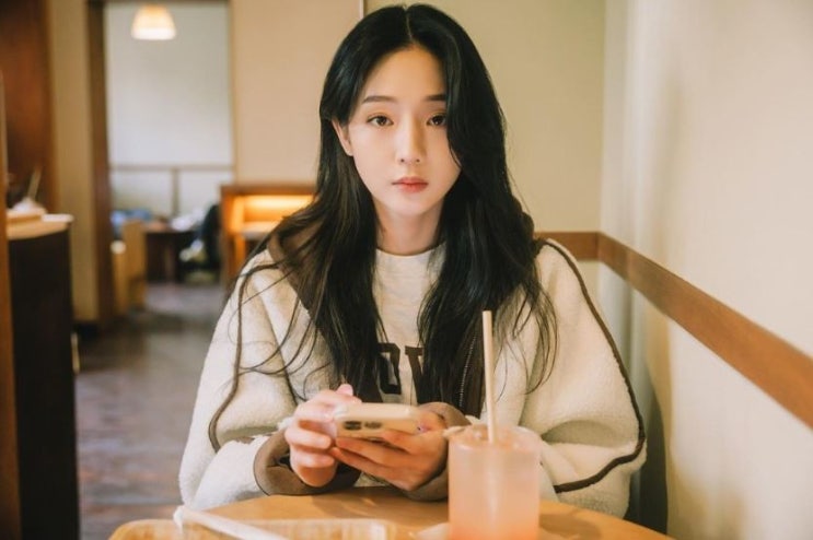 20대에 췌장암 진단 받았던 유튜버 하알라, "몸에 한계 왔다" 슬픈 소식 전했다 20대에 췌장암 진단 받았던 유튜버 하알라, "몸에 한계 왔다" 슬픈 소식 전했다