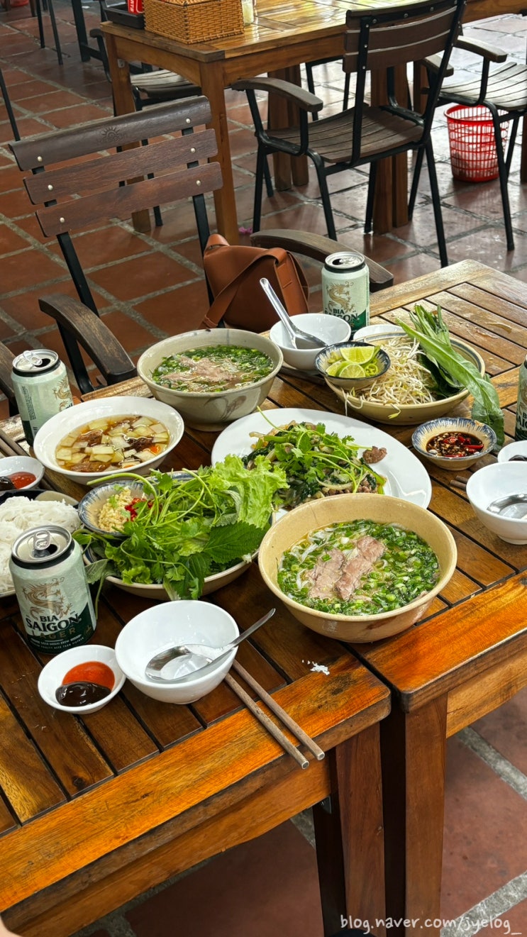  깜란 쌀국수 맛집 깜란 로컬 맛집 포홍 [Phở Hoàng Gia Cơ Sở 3]
