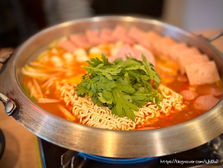  여의도 맛집 점심 보글보글 부대찌개&볶음 본점