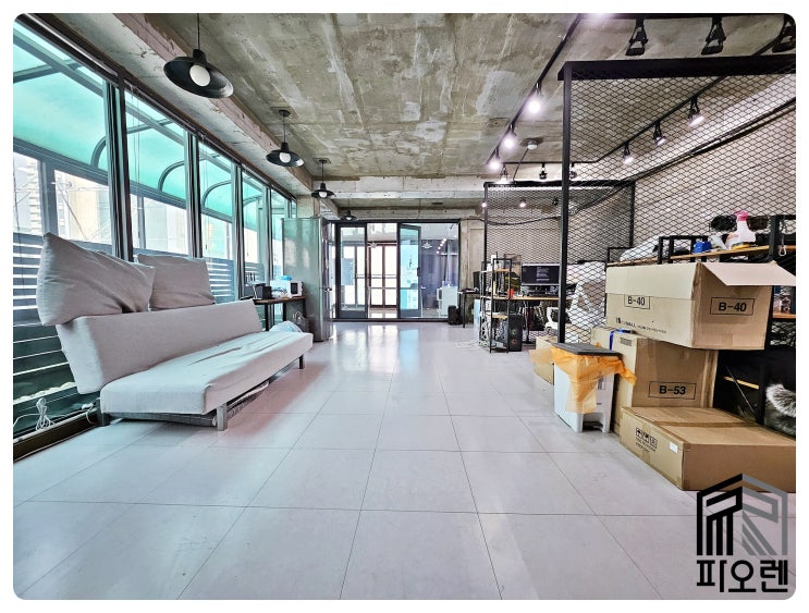  강남역세권사무실임대 - 탑층, 옥상전용사용, 깔끔인테리어, 자주식 주차, 빠른입주.