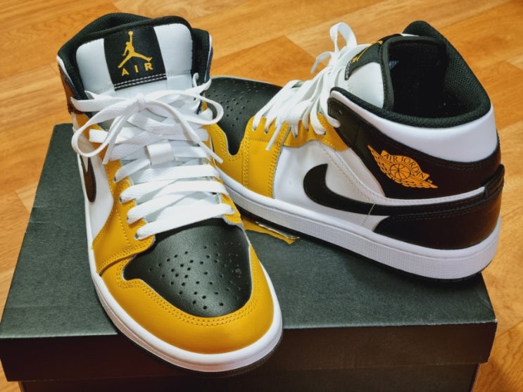  나이키 에어조던1 미드 AIR JORDAN 1 MID / DQ8426 701 구매후기