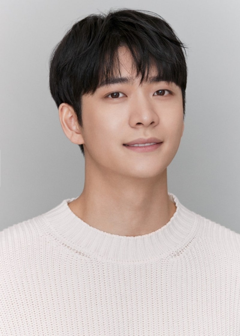 [강태오] '오늘 전역' 강태오, 휴식없이 차기작 '감자연구소' 돌입..로코킹 노린다
