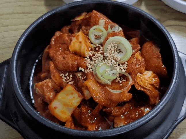  뜨끈한 뚝배기 제육볶음 점심맛집여행, 서울맛집 남산맛집 명희네밥상