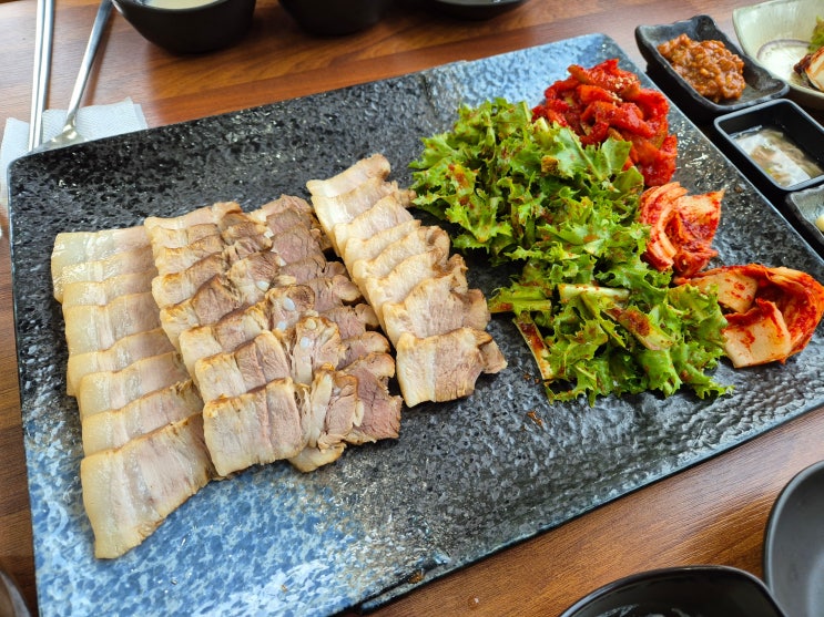  경기 오산 옹백이보쌈족발