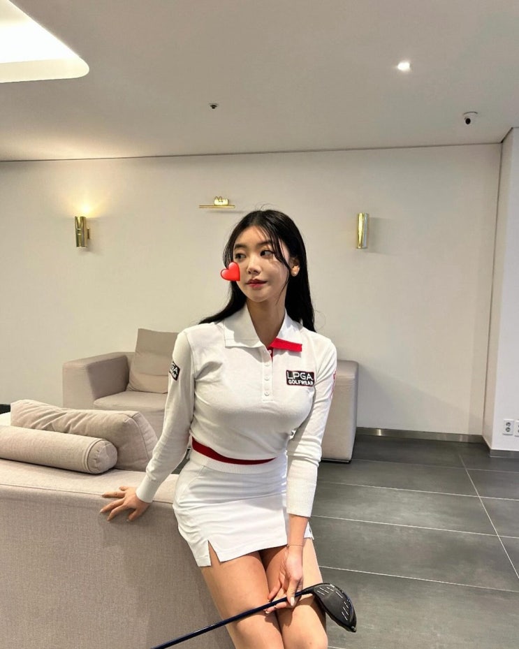  골프웨어 브랜드 LPGA 여자 골프옷으로 매력적인 여성 카라 스웨터 골프복 추천 w. 김솔비