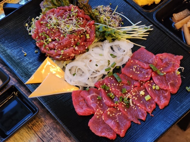  율전동 맛집 육회 연어 사시미 먹으러 '육연사 성균관대점' 가즈아~!!!