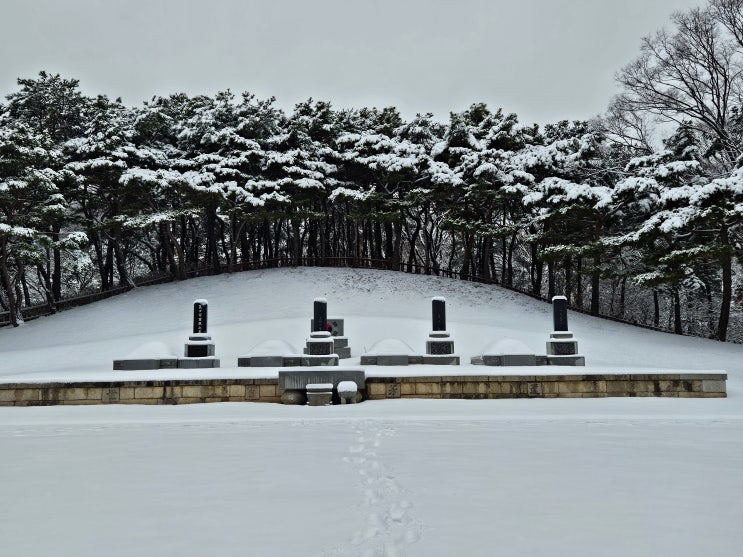 서울특별시 여행 (효창공원 1탄 : 원효대사 동상, 임정요인묘역, 삼의사묘역) 서울특별시 여행 (효창공원 1탄 : 원효대사 동상, 임정요인묘역, 삼의사묘역)