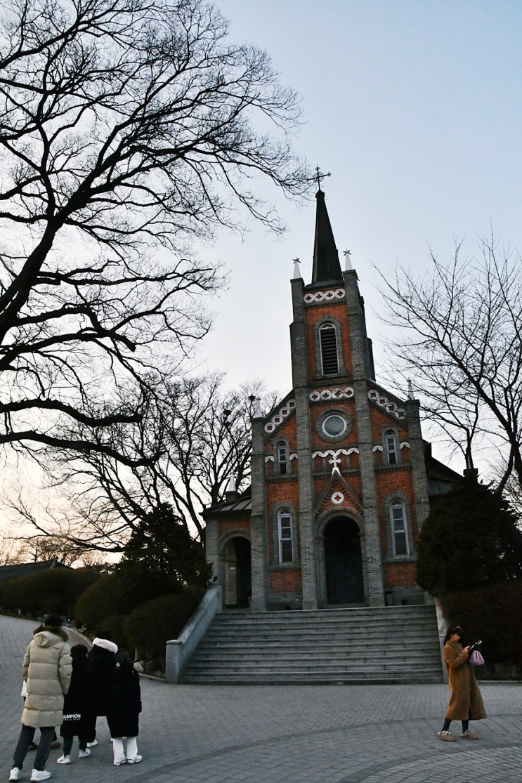 아산 여행 가볼만한 곳 공세리 성당 요즘 모습