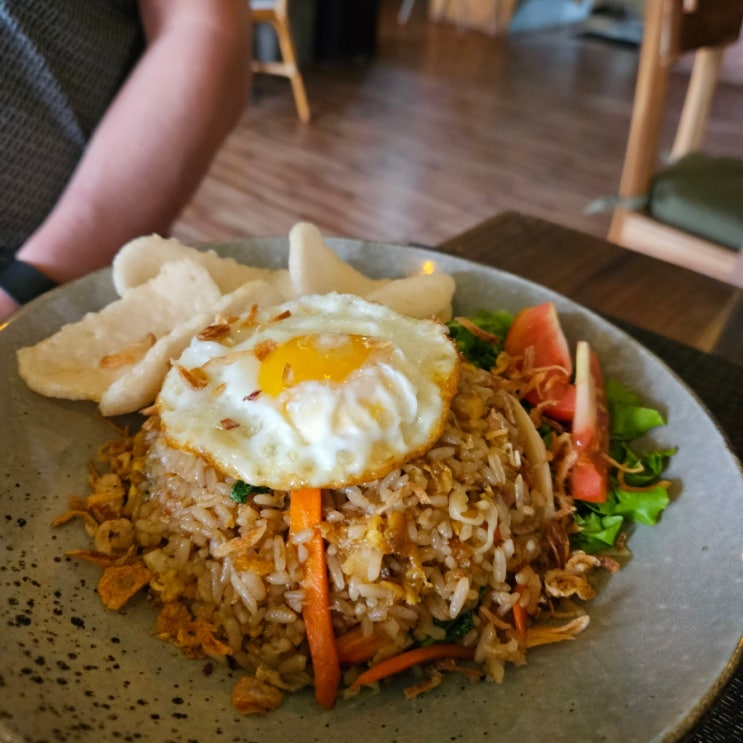  [발리 여행] 스미냑 숙소 근처 가성비 맛집, Kaldera Bistro and Bar