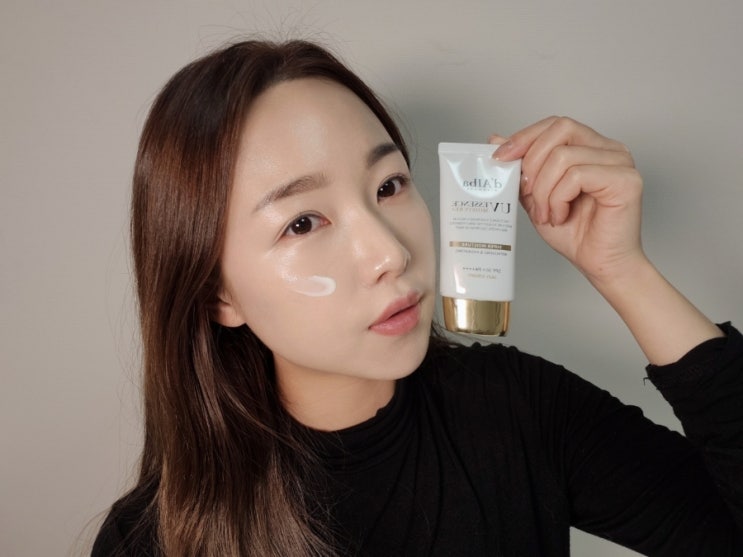  달바 선크림 순한 자외선 차단제 모이스처 에센스 수분썬크림 추천