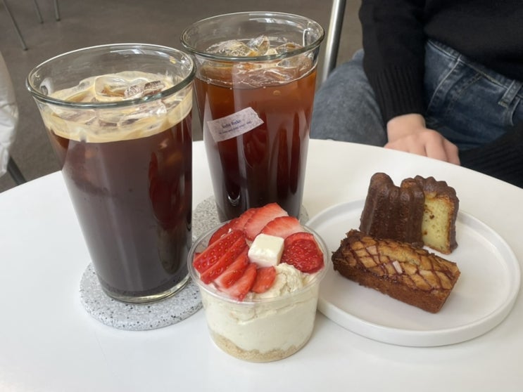  구로디지털단지 디저트 카페 구움과자, 휘낭시에 맛집 오브베이크 내돈내산 후기