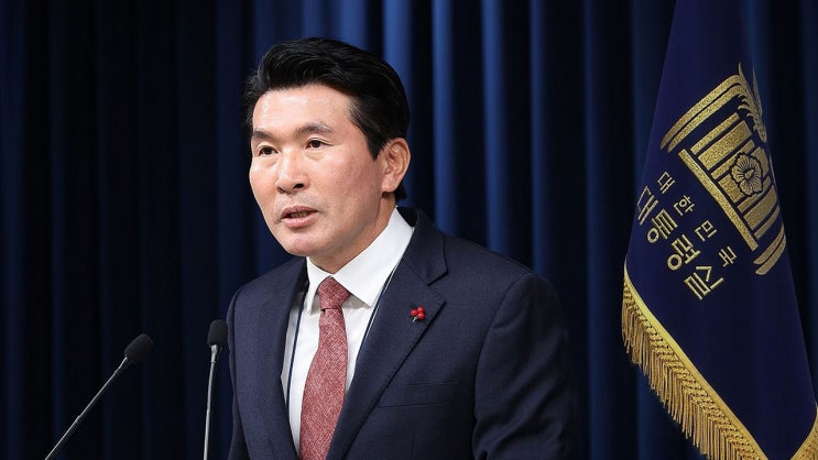 <b>이종섭</b> 주호주 대사 자진 귀국. 황상무 수석 사의. [총선]... 