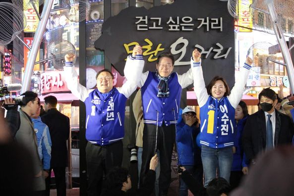 <b>이재명</b> 상임공동선대위원장 <b>성남</b> 중원 <b>방문</b>(24.3.19)