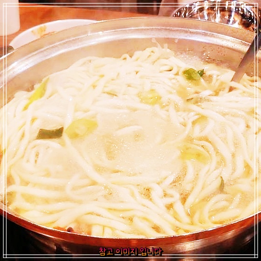  생방송오늘저녁 5척수제칼국수 가게 부천 까치울역 작동홍두깨칼국수 고기만두 김치만두 옆집부자의비밀노트 리뷰 후기 평점