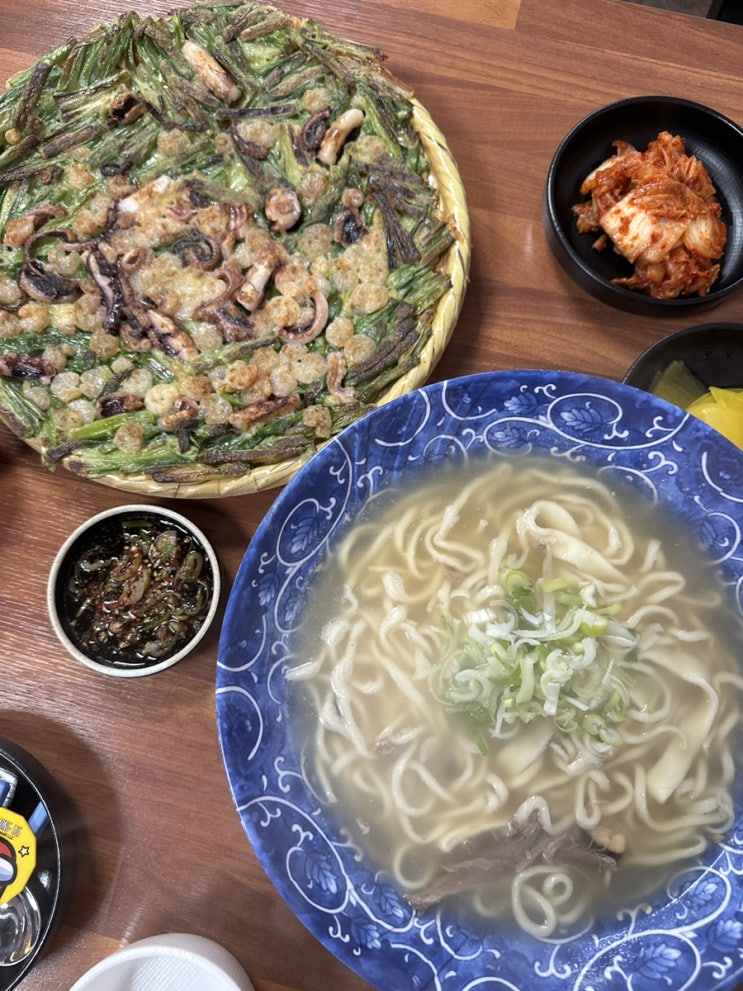  매탄동 맛집 선비칼국수 직접 뽑는 면