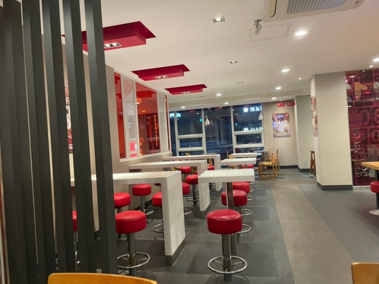  [KFC 수원인계DT점] 넓은 매장의 드라이브 스루  솔직리뷰