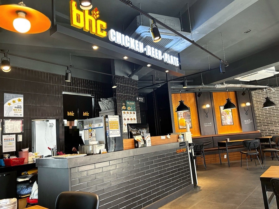 BHC치킨 경산영남대점 사진 5