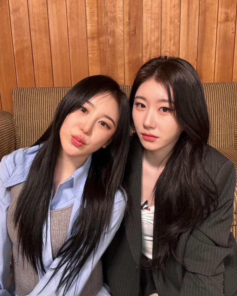 아이즈원 이채연 & 이채령
