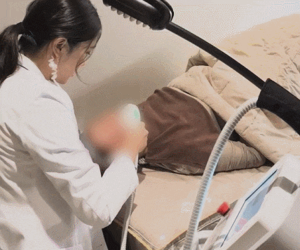 센텀 피부과전문의 ? 이 2가지 모르면 의미 없습니다. 센텀 피부과전문의 ? 이 2가지 모르면 의미 없습니다.